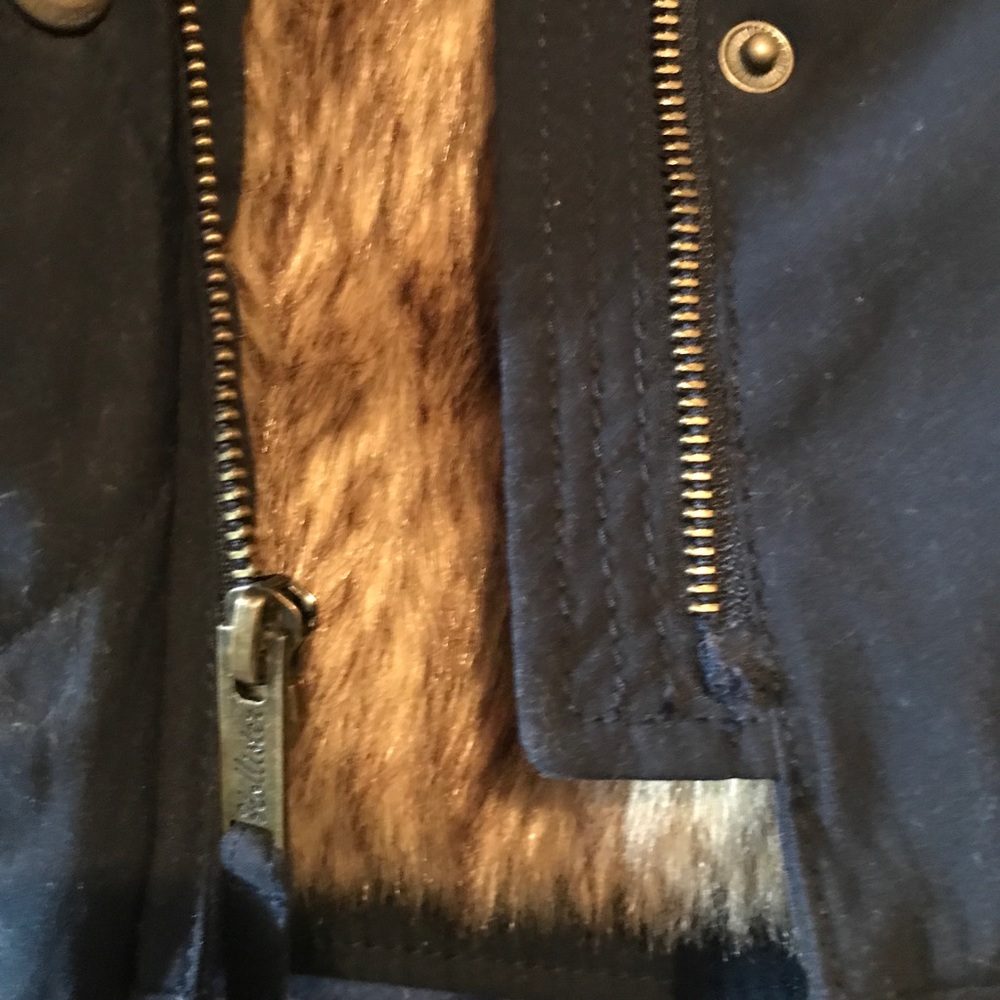 Hollister Winter Jacket - Picture 4 of 4